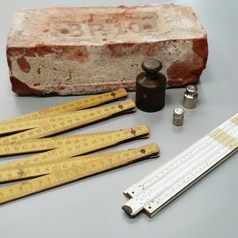 линейки и гири