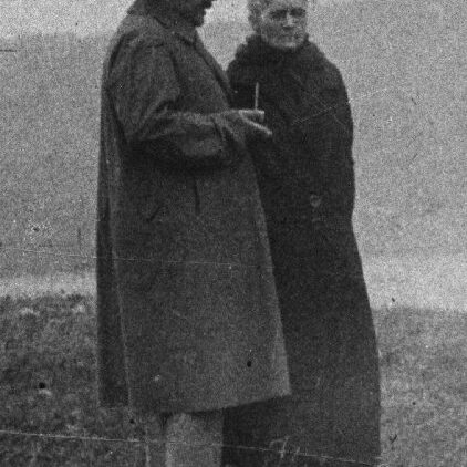 Мария Кюри и Альберт Эйнштейн (1929 год)