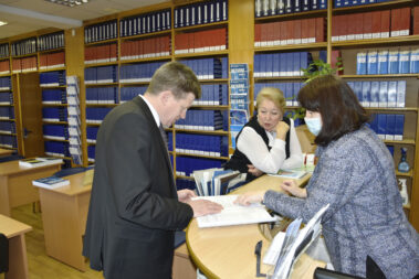 Председатель ГКНТ С.В. Шлычков