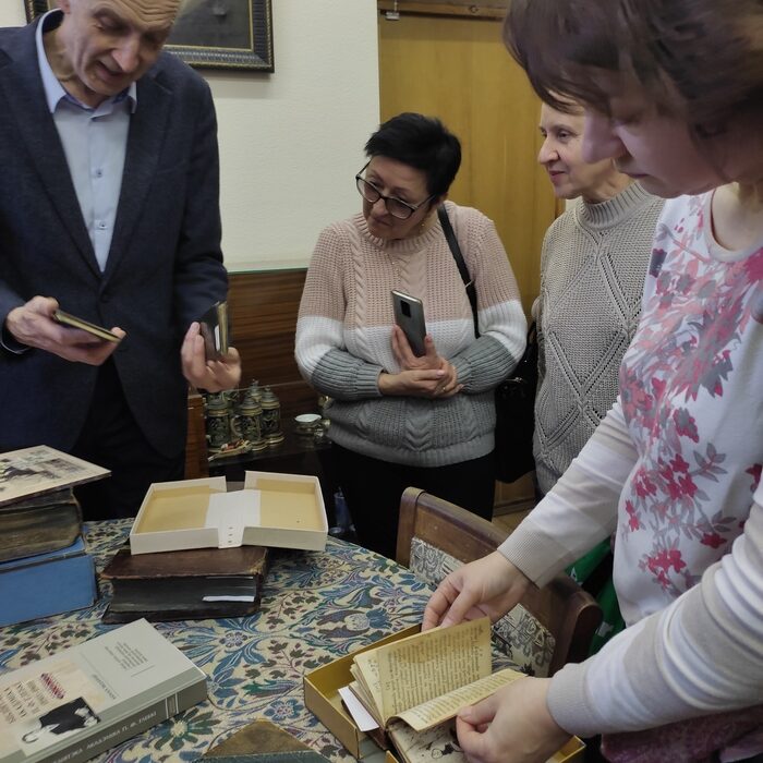 профессиональный визит библиотекарей РНТБ в Центральную научную библиотеку имени Якуба Коласа Национальной академии наук Беларуси