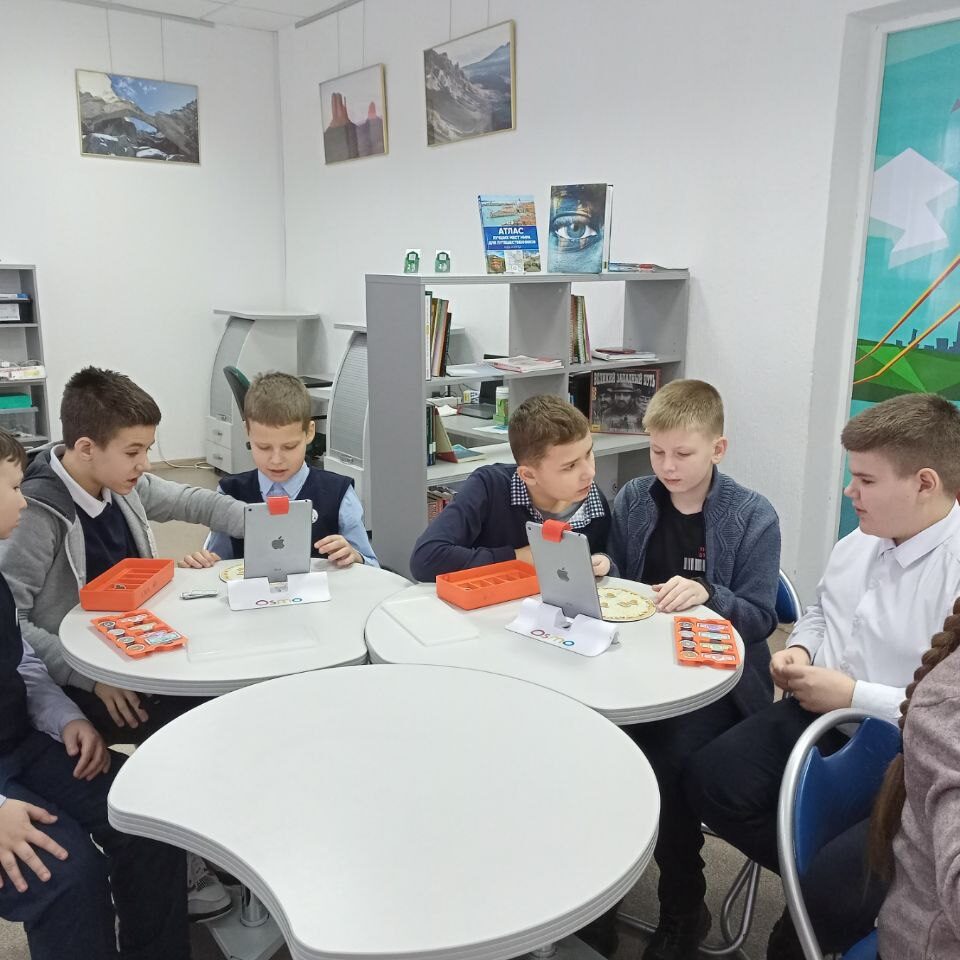 занятия для учащихся СШ №25 на базе научно-образовательного центра «Ступени»