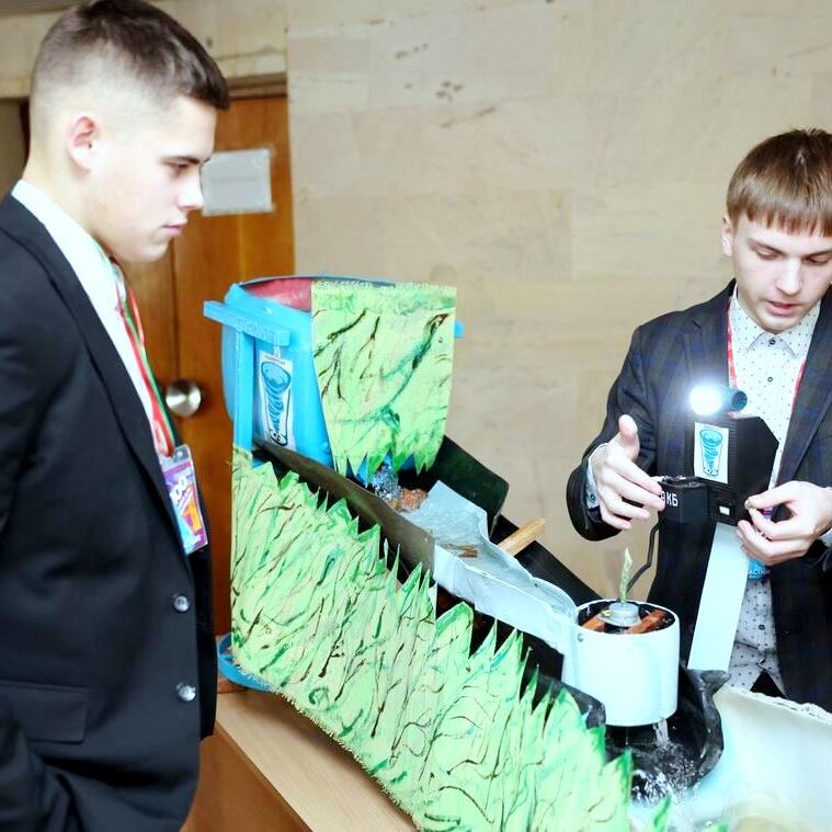 Фото Алексея Бибикова. "100 идей для Беларуси" в Гродненской области. Александр Бакович и Павел Аблажей, участники проекта.