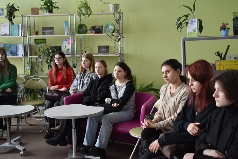 Экскурсия для учащихся в Могилевском филиале РНТБ