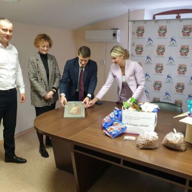 Благотворительная акция в поддержку животных «Теплые лапы»