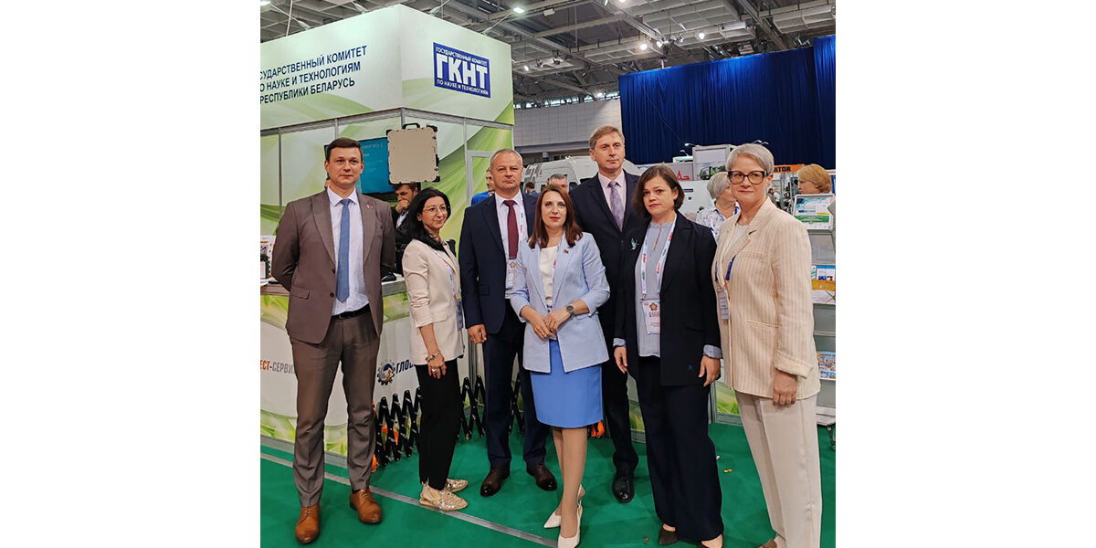 директор РНТБ Мончик Е.П.