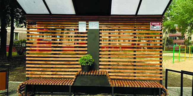 Умные скамейки на солнечных батареях