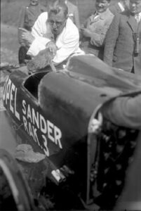 1. Кошка-испытатель