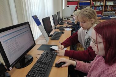 Практические занятия студентов БГУКИ в РНТБ