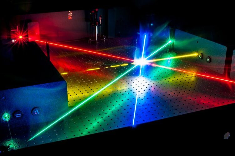 Лазерные технологии в производстве функциональных материалов