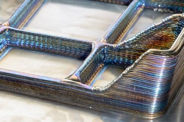 Исследование процессов деформирования и разрушения конструкционных сплавов, полученных аддитивной электродуговой наплавкой с акустико-эмиссионным контролем